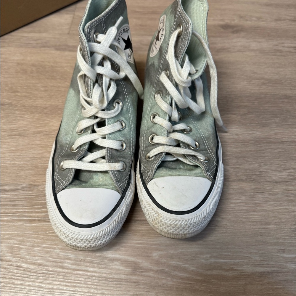 Women’s Converse